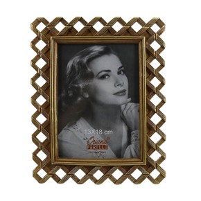 Κορνίζα Polyresin15x20cm με Χρυσό Πλαίσιο Oriana Ferelli 