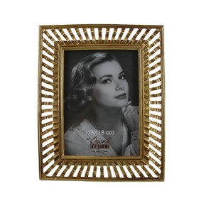 Κορνίζα Polyresin 13x18cm με Χρυσό Πλαίσιο Oriana Ferelli 