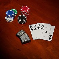 Αναπτήρας Gambling SkullZippo® 