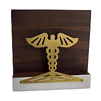 Ξύλινη επιτραπέζια Καρτοθήκη με Χειροποίητη Παράσταση Χρυσός Αγγελοσ από Ορείχαλκο  